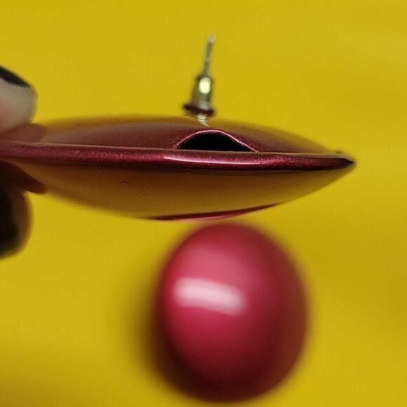 Vintage Oversized Red Pearlescent Earrings - Picture 5 of 5